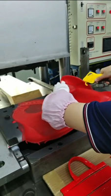 Fabricação de bicos de silicone para bebés