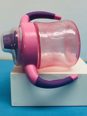 Não punho dobro do derramamento 6 meses copo de Sippy de 6 meninas da onça